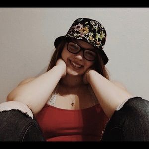 Meet your Posher, Kaylea